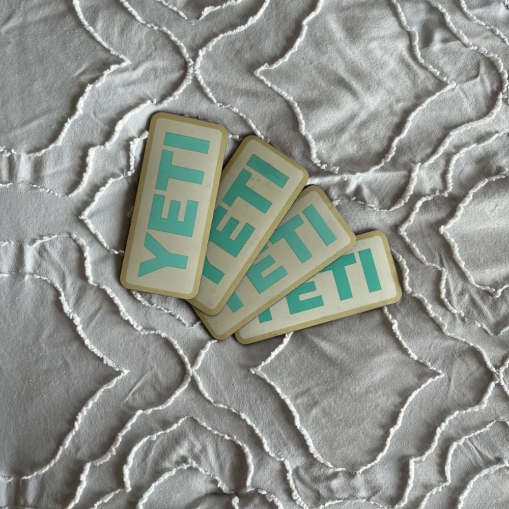 NEW Yeti Magnet - Sand w/ Aqua - Picture 4 of 5